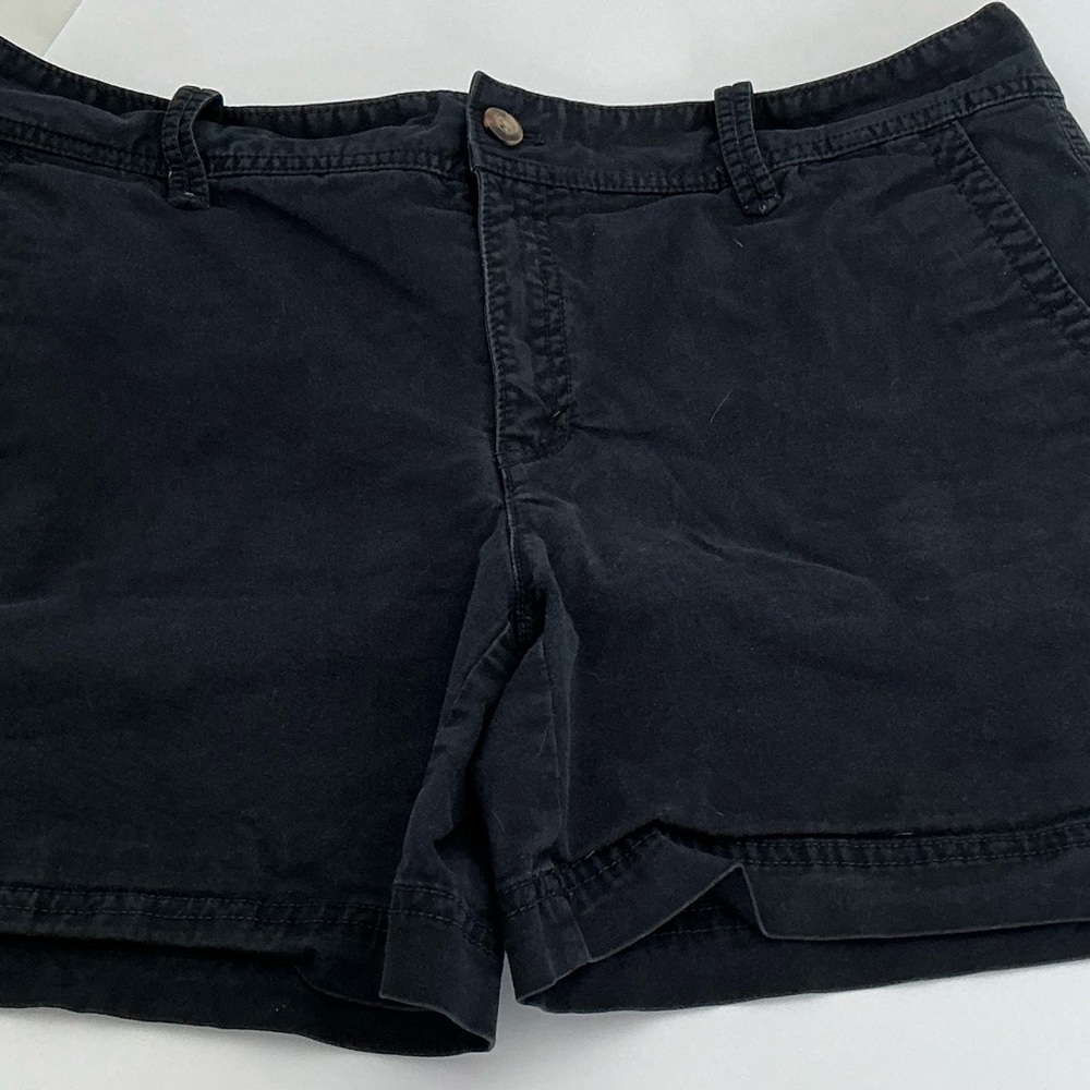 Eddie Bauer Women’s Chino Shorts washed black